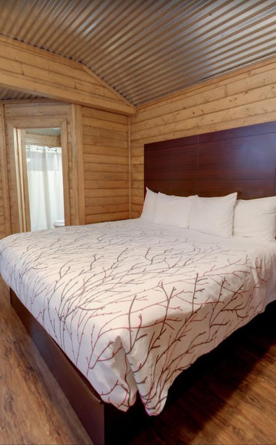 Paradise Rv & Cabins Resort Vinton Eksteriør billede